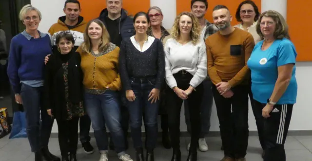 photo  le nouveau conseil d’administration du tcrs maine cœur de sarthe avec clémence leroux, la présidente, au centre. baptiste da silva est absent.  &copy;  ouest-france 