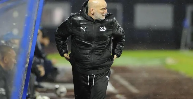 photo  denis lhuillier a démarré son intérim lors du match face aux chamois st-flo samedi 29 novembre.  &copy;  co - christophe bernard 