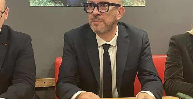 photo  olivier sasso, candidat pour le rassemblement de la droite et les centristes de l’udi aux municipales du mans.  &copy;  ouest-france 