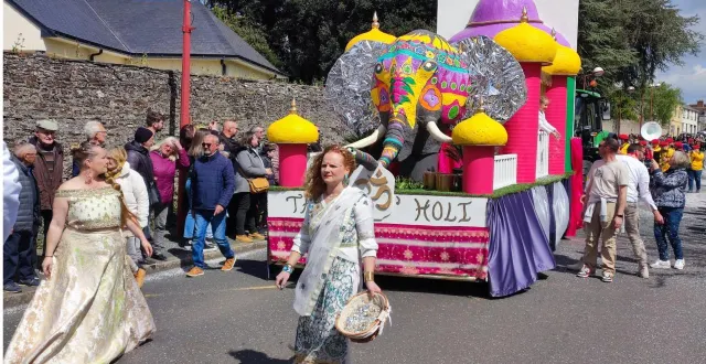 photo  le carnaval de candé a encore de belles années devant lui.  &copy;  archives ouest-france 