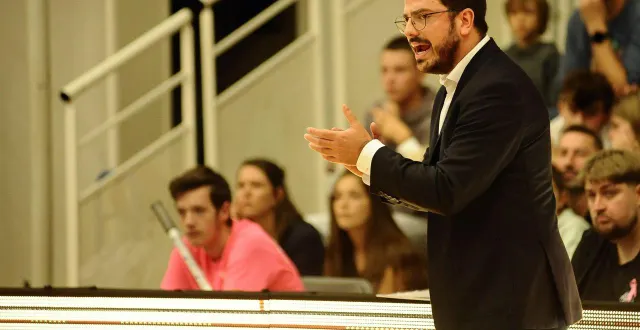 photo  bastien demeuré, entraîneur de l’urb.  &copy;  julien kammerer 