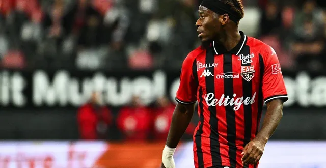 photo  akim abdallah, défenseur d’en avant guingamp.  &copy;  guillaume saligot / ouest-france 