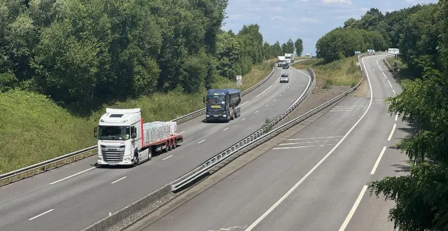 photo  un projet de 2x2 voies de la n12, entre mortagne-au-perche et tourouvre-au-perche (orne) est relancé.  &copy;  ouest-france 