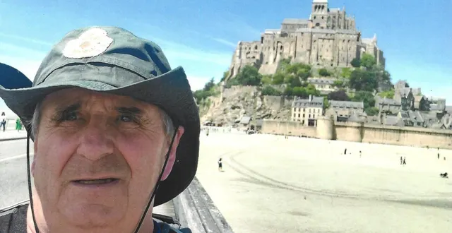 photo  alain marc lequien au départ du mont-saint-michel, en direction de saint-jean-d’angély.  &copy;  document remis 