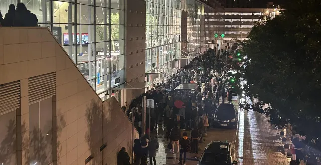 photo  la gare sncf d’angers (maine-et-loire) a été évacuée ce vendredi 5 décembre 2025, peu avant 19 h, après la découverte d’un bagage abandonné.  &copy;  ouest-france 
