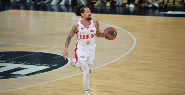 photo  jeremiah hill, l’un des hommes forts de chalon.  &copy;  dppi via afp 