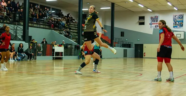 photo  la mamertine eulalie girard contre châteauroux, le 8 novembre 2025, lors de la sixième journée de nationale 3 féminine.  &copy;  le maine libre 