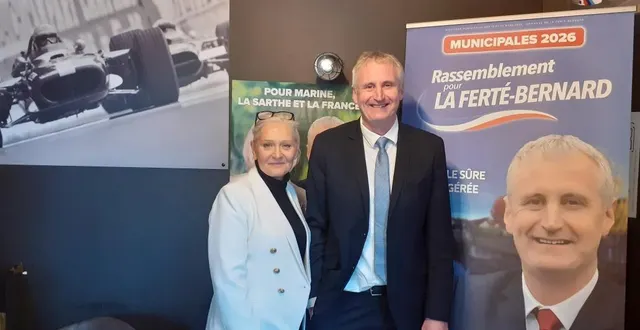 photo  marie-caroline le pen, déléguée départementale du rn en sarthe, au côté de pierre vaugarny, candidat rn et tête de liste aux élections municipales 2026 à la ferté-bernard (sarthe).  &copy;  ouest-france 