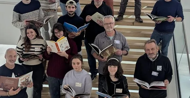 photo  rare photo de bénévoles du festival angers bd à l’arrêt… au total, ils sont une quarantaine à faire vivre ce rendez-vous avec beaucoup de dynamisme.  &copy;  ouest-france 