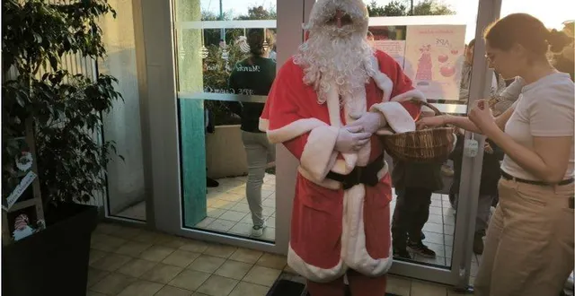 photo  l’arrivée du père noël est toujours très attendue.  &copy;  le maine libre 