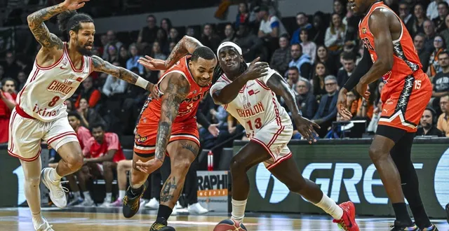 photo  le msb de travante williams a manqué de maîtrise dans les moments chauds face à chalon.  &copy;  le maine libre - denis lambert 