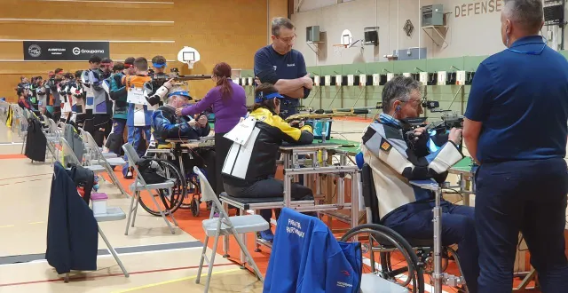 photo  le temps d’un week-end, 454 tireurs régionaux, dont des para-tirs, sont venus chercher le titre de champion régional et, en ligne de mire, une qualification pour les championnats de france.  &copy;  co 