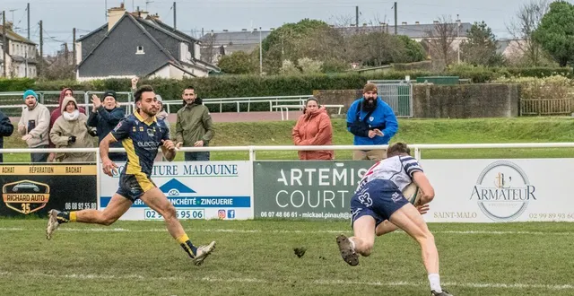 photo  l’essai de jean-baptiste de boisseson qui a permis aux malouins de prendre l’avantage au score.  &copy;  thierry morin 