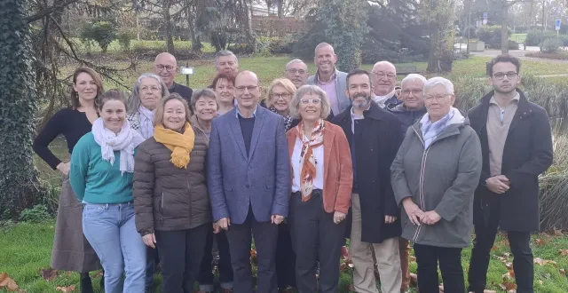 photo  l’équipe de « beaucouzé demain », marc pierrot au centre.  &copy;  co 