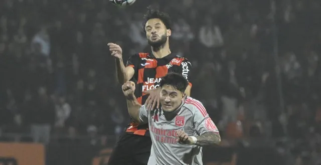photo  montassar talbi a été impérial face à l’olympique lyonnais, ce dimanche 7 décembre.  &copy;  philippe renault / ouest-france 