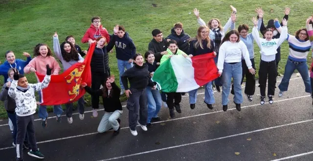 photo  la joie, la liesse est au rendez-vous de ce séjour. les élèves sont fiers d’arborer les couleurs italiennes mais aussi normandes.  &copy;  ouest-france 