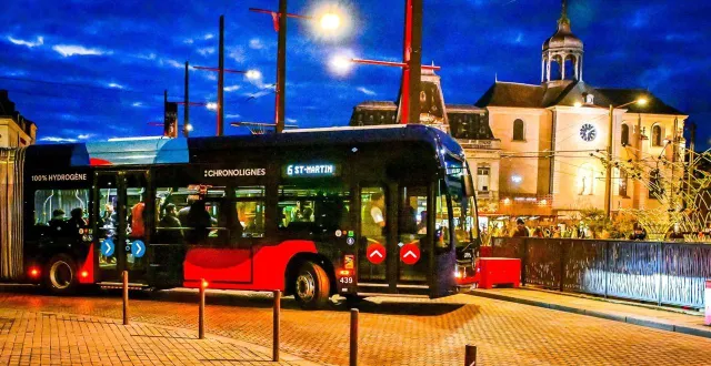 photo  au mans, la setram renforce son dispositif tous les week-ends de décembre.  &copy;  archives le maine libre - yvon loué 