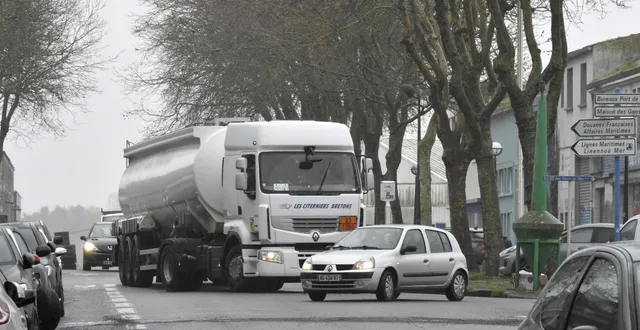 photo  un automobiliste a été poussé par un camion-citerne sur plusieurs mètres, ce mardi 2 décembre 2025, dans un tunnel de chambéry. photo d’illustration.  &copy;  thierry creux / archives ouest-france 
