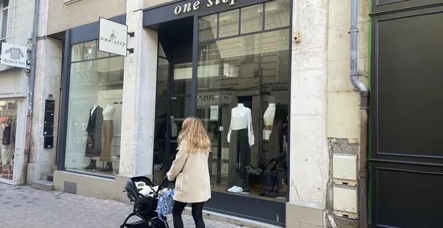 photo  la boutique one step, située rue saint-aubin à angers (maine-et-loire) fermera définitivement ses portes ce jeudi 11 décembre 2025.  &copy;  ouest-france 