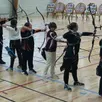 photo  93 archers dont cinq handi-archers de onze équipes sarthoises et mayennaises se sont affrontés dans le gymnase, dimanche, pour une étape sélective aux championnats de france. une deuxième réunion aura lieu le 31 mai, en extérieur, au stade de football du collège. à noter qu’une partie de la recette de la restauration et la buvette sera versée au téléthon. 