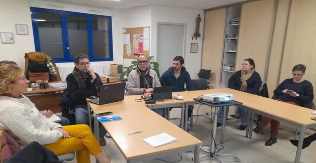 photo  l’assemblée générale de l’association des parents d’élèves du collège saint-joseph, jeudi 4 décembre.  &copy;  co 