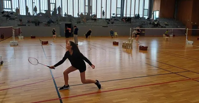 photo  les jeunes badistes étaient très motivés ce samedi 6 décembre lors du troisième trophée départemental organisé à thouarcé.  &copy;  co 