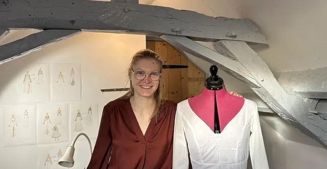 photo  solenne joseph se lance dans la création de robes de mariée sur mesure et à domicile, en sarthe.  &copy;  ouest france 