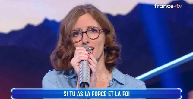 photo  manon est la nouvelle maestro de « n’oubliez pas les paroles » sur france 2.  ©  capture d’écran france 2 