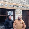 photo rodolphe duclos, président de pvmd, devant sa forge rue du docteur-barrabé, avec steven potin, vice-président, après la présentation des deux rendez-vous que lance leur association pour la fin d’année.