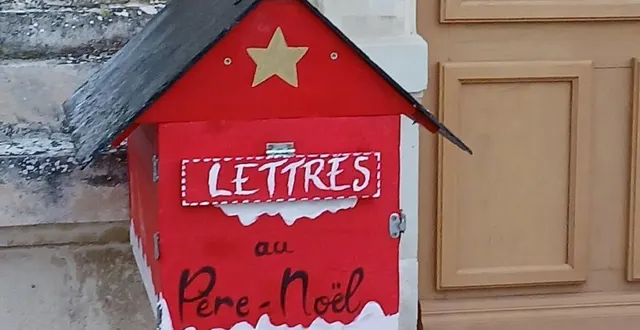 photo  la boîte aux lettres du père noël.  &copy;  ouest-france 