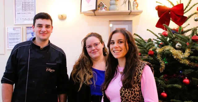 photo  de droite à gauche : maïlys cavet, présidente de l’uca, emma garreau (secrétaire) et alexy roques (membre du bureau) invitent le public à vivre un dimanche festif.  &copy;  le maine libre 