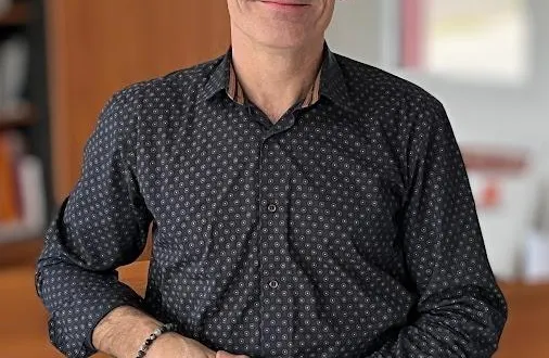 photo  bruno balloche, 53 ans, maître artisan plombier chauffagiste dans la commune, sera tête de liste aux prochaines élections municipales.  &copy;  ouest-france 