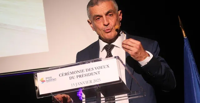 photo  daniel chevalier, président de la communauté de communes du pays sabolien, lors de ses vœux, mercredi 15 janvier 2025, à solesmes.  &copy;  archives ouest-france 