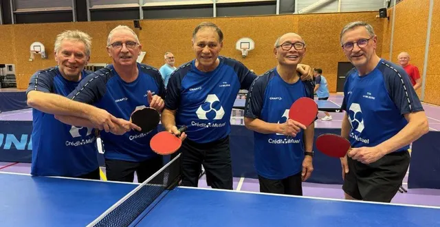 photo  l’équipe deux des vétérans du club de tennis de table.  &copy;  ouest-france 