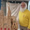 photo yves jeanne, ancien boulanger-pâtissier, a réalisé une maquette de l’église avec les allumettes utilisées durant toute sa carrière professionnelle