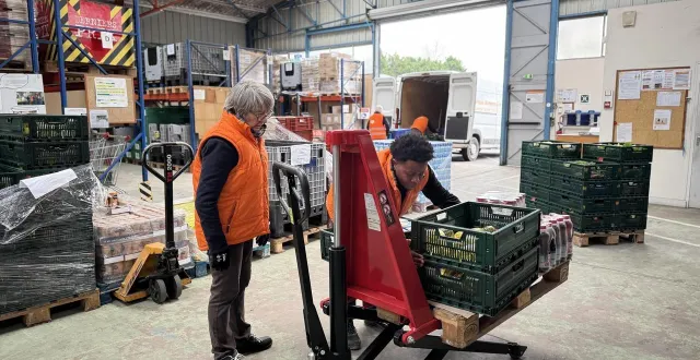 photo  des bénévoles de la banque alimentaire de l’orne.  &copy;  archives ouest-france 