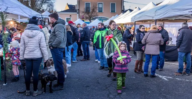 photo  le marché de noël de bessé-sur-braye, un évènement incontournable avant les fêtes de fin d’année.  &copy;  le maine libre 