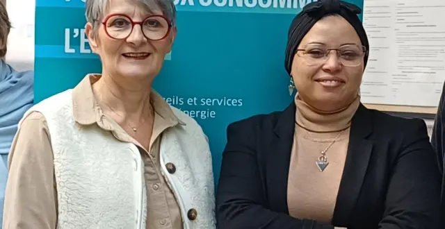 photo  marie-france potier, correspondante solidarité pour engie, et ilham boudi, coordinatrice de la relation client à la régie de quartier de trélazé.  &copy;  co 