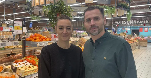 photo  alizé et olivier jacquot ont repris l’intermarché de doué-en-anjou.  &copy;  co 