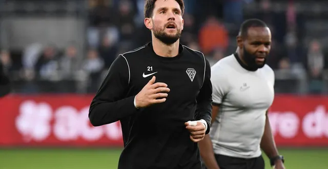 photo  jordan lefort va disputer son 50e match consécutif de ligue 1 avec le sco.  &copy;  co - josselin clair 