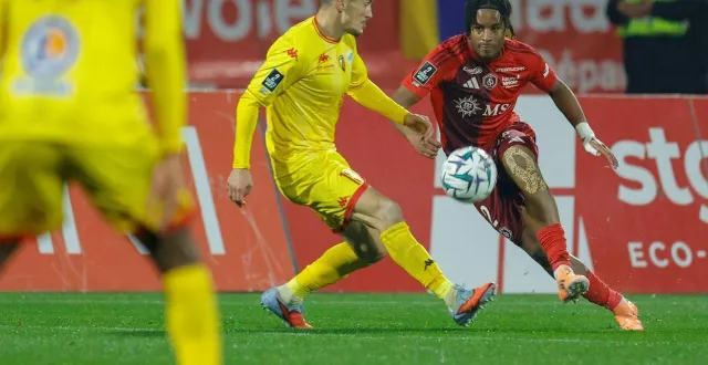 photo  à l’image de lucas buades, les manceaux ont tenu bon hier à annecy pour ramener une troisième victoire de rang en ligue 2.  &copy;  photopqr/le dauphine/maxppp 