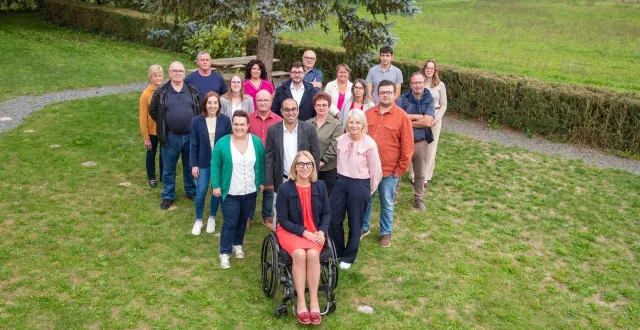 photo  les 19 personnes constituant la liste.  &copy;  v. radou 