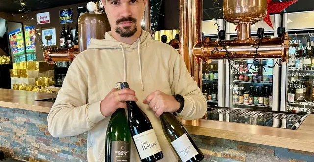 photo  les ponts-de-cé, le 5 décembre 2025. antoine orain de la cave nuances terroirs.  &copy;  co 