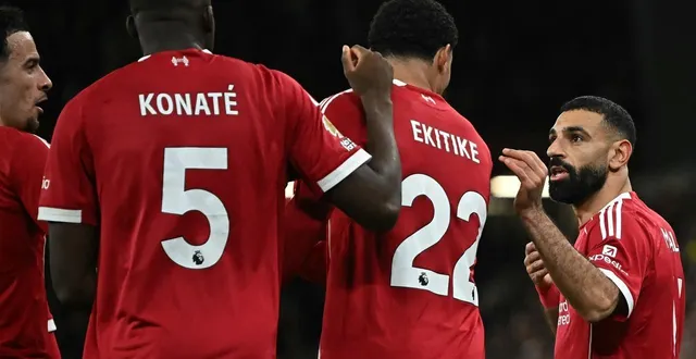 photo  pour son retour avec les reds, mohamed salah a été passeur décisif pour hugo ekitiké.  &copy;  afp / paul ellis 