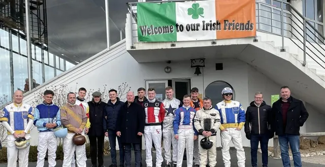 photo  comme l’an dernier (photo), une délégation de jockeys irlandais va défier les drivers français sur leurs terres, dimanche à argentan.  &copy;  archives ouest-france 