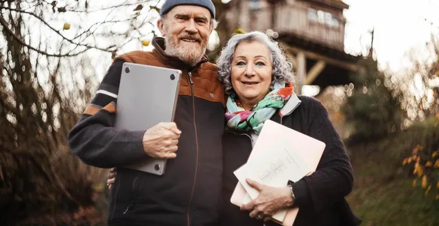 photo  bernard-victor et lydie chartier dirigent la maison d’édition la plume de léonie, basée à sillé-le-guillaume (sarthe).  &copy;  ouest-france 