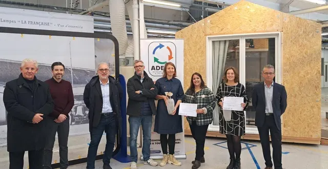 photo  saint-pierre-montlimart, mercredi 10 décembre. la remise des prix a été organisée dans les locaux de synergie mauges.  &copy;  co - freddy reigner 