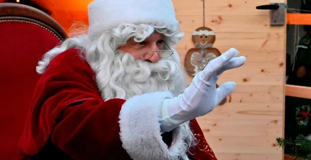 photo  à pontvallain la venue du père noël est sécurisée et encadrée !  &copy;  ouest-france 