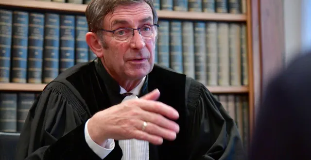 photo  niort, mardi 9 décembre. bernard baré, président du tribunal de commerce de niort, va passer le flambeau en janvier 2026.  &copy;  co - marie delage 