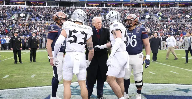 photo  donald trump était présent au match army-navy, en football américain.  &copy;  tasos katopodis/getty images via afp 